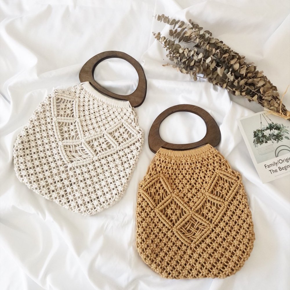 Cotton crochet tote bag with large wood handle